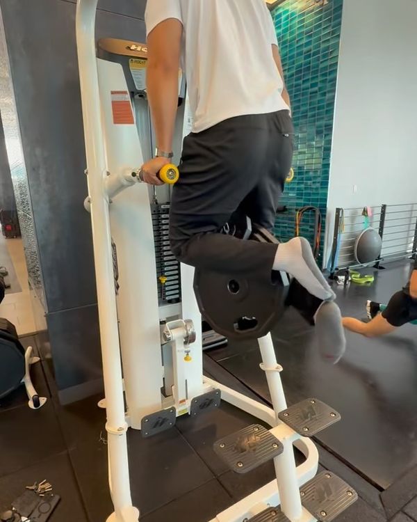 Josh on a dip and knee raise station